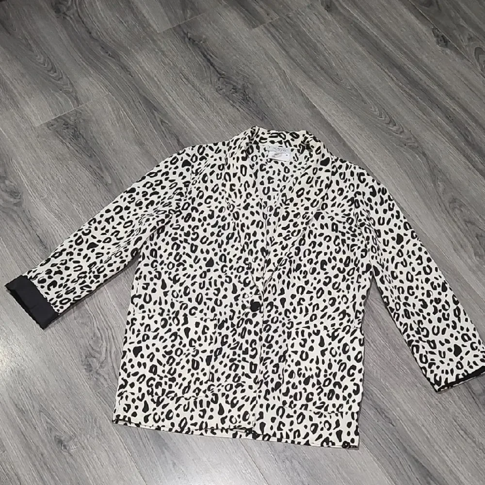 Vintage Blk/White Leopard Print Boyfriend 90's Lightweight Blazer